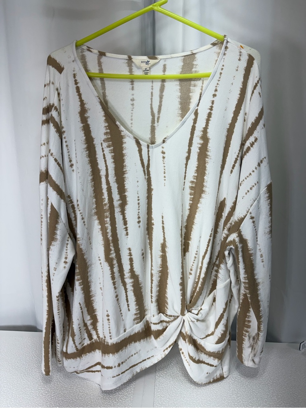 Terra & Sky White and Brown Striped Twist-Front V-Neck Top 3758